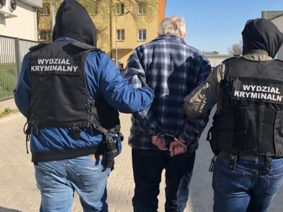 Leszek zadał kuzynowi 240 ciosów nożem. 