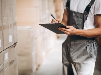 Płaca minimalna za godzinę w górę