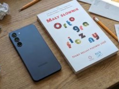 Czym się różni Samsung od Samsunga? W 2026 roku wchodzą zmiany zasad ortografii