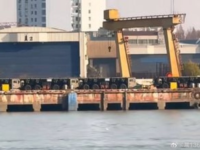 Ma 40 kół i 60 metrów długości. Nowy sprzęt w Chinach