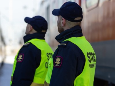 Dają stabilną pracę i ciągle szukają ludzi. 8 tys. zł pensji to nie wszystko