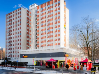 Architektoniczna perła Katowic już po remoncie. Odnowiła ją... Biedronka