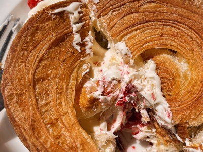 To nie jest zwykły croissant. Nowy trend z Azji podbija polskie piekarnie