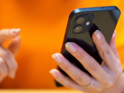 Dezinformacja na TikToku z użyciem AI. Wiceminister cyfryzacji wezwał Komisję Europejską do interwencji