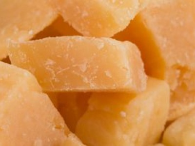 Prawie zawsze ląduje w koszu, a dla Włochów to nie do pomyślenia. Dodają do sosów i zup