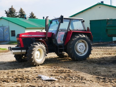 Oleje w 6-cylindrowych Ursusach – ile, jakie i jak często wymieniać?