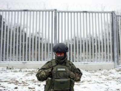 Rok na granicy. Rząd kontynuuje politykę poprzedników