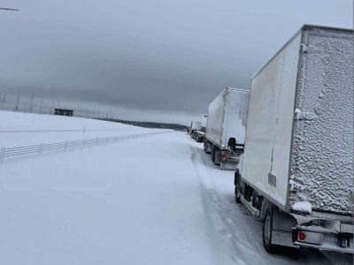 Drogowy armagedon na S7. “Mija 14 godzina a my dalej stoimy”