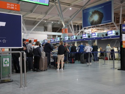 Lotnisko Chopina znosi znienawidzony limit. Padła data. Pasażerowie nie mogą się doczekać