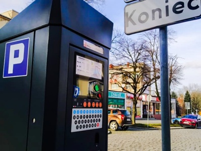 PK pozostaje operatorem strefy płatnego parkowania. Przewodniczący Rady Miasta za jej poszerzeniem