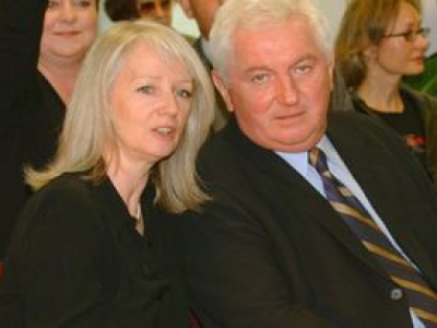 Dwukrotnie próbował się z nią rozwieść. Zmarł w rocznicę ślubu