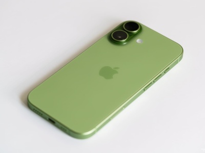 Jak nauczyć iPhone’a komendy „Lampa!” (bez Siri)