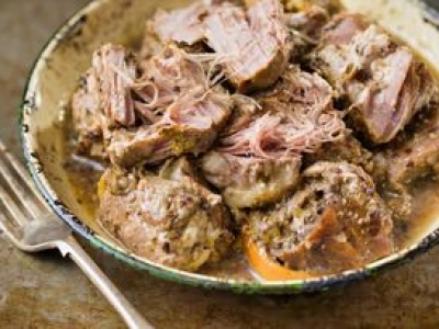 Tak przygotowane mięsko rozpada się pod widelcem. W Nowy Rok zaskoczę gości