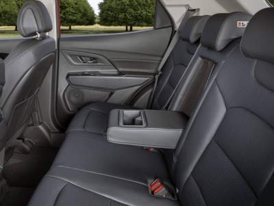 Ten SUV za 104 728 zł jest przygotowany na zimę. Ma napęd 4×4, tryby jazdy i bagażnik 551 litrów, a przy tym jest tańszy od Dacii Duster