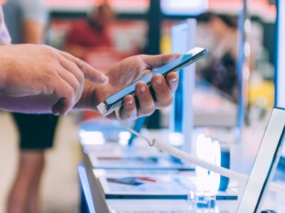 Podatek od smartfona odroczony. Podziękujmy niekompetencji urzędników