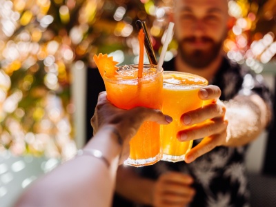 Nie łącz alkoholu z tymi produktami! To będzie gorsze niż kac!