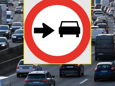 Czarna strzałka skierowana w auto to znak dla zapominalskich