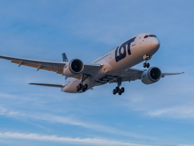 Samolot PLL LOT opóźniony osiem godzin. 