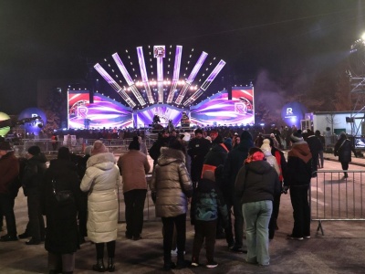 Przyjechali na sylwestra z TV Republika. Chcieli wnieść to pod scenę. Ochrona ustąpiła po protestach