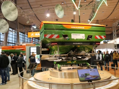 Nowości w rozsiewaczach nawozów i siewnikach nagrodzone medalami. Co nowego na rynku?