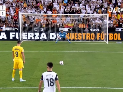 Niesamowity wyczyn Lewandowskiego i Barcelony! Gol za golem