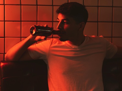 Pierwsza od lat dobra decyzja KRRiT? Chodzi o reklamę z Tomaszem Karolakiem