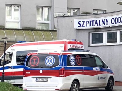 Pomieszanie z poplątaniem w ochronie zdrowia. Szpitale służą za poczekalnie na badania