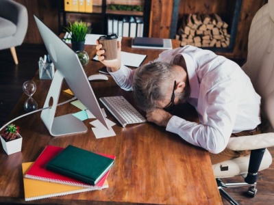 Rezentyzm w miejscu pracy. To zjawisko wykańcza ludzi od środka