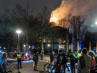 Sylwestrowe piekło w Holandii. Policja: jedna z najbardziej brutalnych nocy w ostatnich latach
