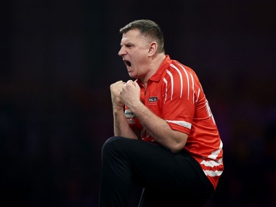 Krzysztof Ratajski - Luke Littler. Gdzie oglądać MŚ w darcie? O której początek?