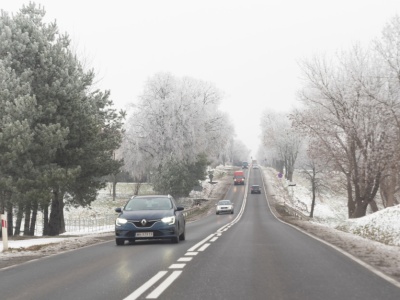 Mandat za jazdę autem podczas mrozu. 15 punktów i 3000 zł