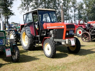 Oleje w Ursusach 912/14 i 1012/14 – ile, jakie i jak często wymieniać?