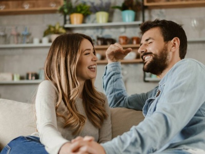 Siedem rzeczy, które zdradzają, że jesteście dla siebie stworzeni. Są jak cement dla związku