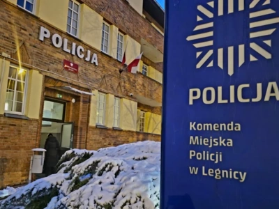 Nietrzeźwy kierowca robił demolkę w Legnicy - zatrzymali go mieszkańcy