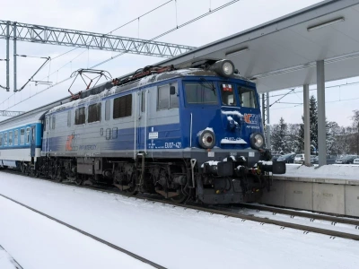 Trudny początek roku w PKP. Pasażerowie utknęli w pociągu