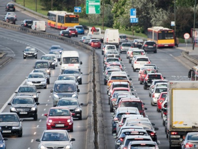 Przykra prawda o hybrydach plug-in. Badania nie zostawiają złudzeń