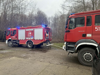 Pożar kontenerów socjalnych w Glinnie pod Nowym Tomyślem