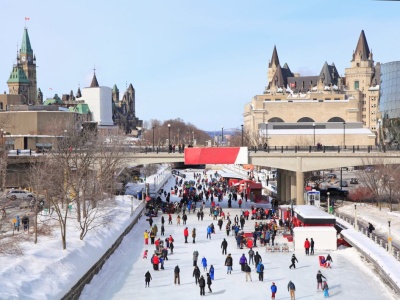 To największe lodowisko na świecie. Ciągnie się przez prawie 8 kilometrów