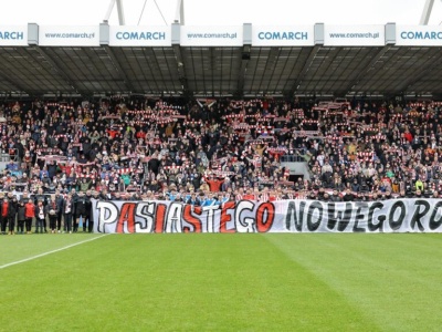 Trening Noworoczny Cracovii. Retrostroje, 16 goli i prawie 3900 kibiców przy Kałuży