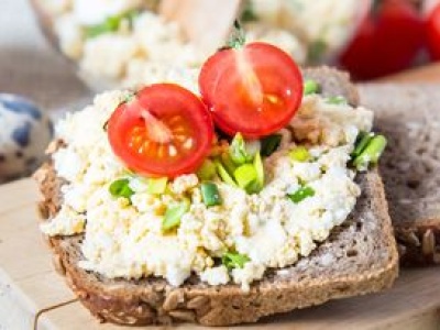 Używaj do kanapek, bo są lepsze od masła. Dostarczają witamin, wspierają serce i mózg