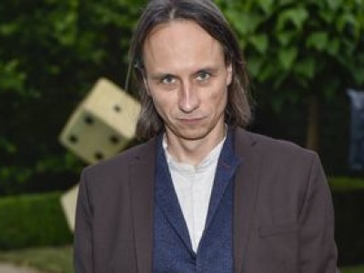 Świętuje urodziny. Przed laty aż huczało o jego związku ze znaną aktorką