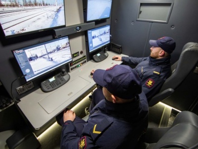 U nich praca jest stabilna i szukają ludzi. Kuszą 8 tys. zł i licznymi dodatkami