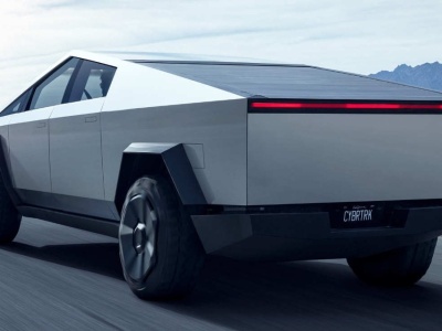 Używane Tesle Cybertruck szybko tracą na wartości. Padła kwota