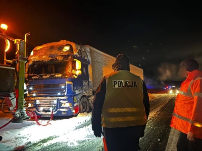 Rząd obwinił TIR-y o blokowanie dróg, oburzyło to branżę transportową. „Szukanie kozła ofiarnego”