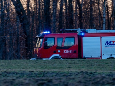 Ewakuacja w urzędzie gminy w Kosakowie. Wyczuwalna była woń gazu