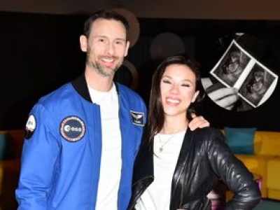 Sławosz Uznański-Wiśniewski ZOSTANIE OJCEM. Pokazał zdjęcie żony z brzuszkiem