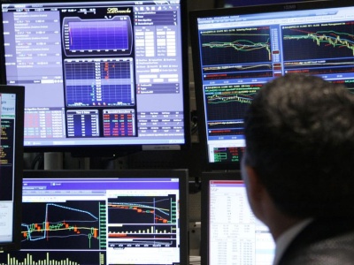 S&P500 lekko wzrósł na koniec słabego tygodnia