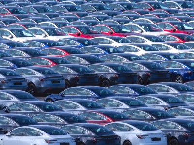 Co dziesiąty nowy samochód w UK pochodzi z Chin. Co z podsłuchami?