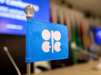 Ropy na świecie nie zabraknie. OPEC+ nie spowolni wydobycia