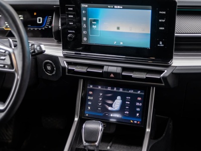 Ma bagażnik wielki jak Volvo XC90, a kosztuje 111 703 zł. W środku pozytywne zaskoczenie